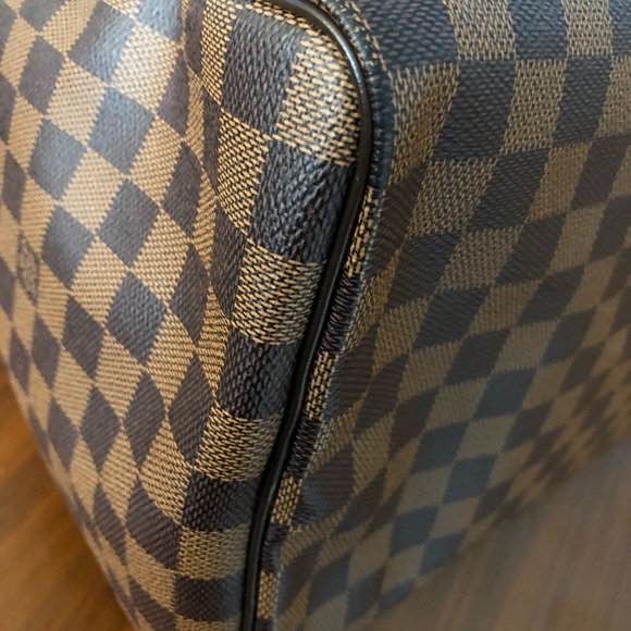 Authentic Louis Vuitton Damier Ebene Speedy 35. - Picture 12 of 16